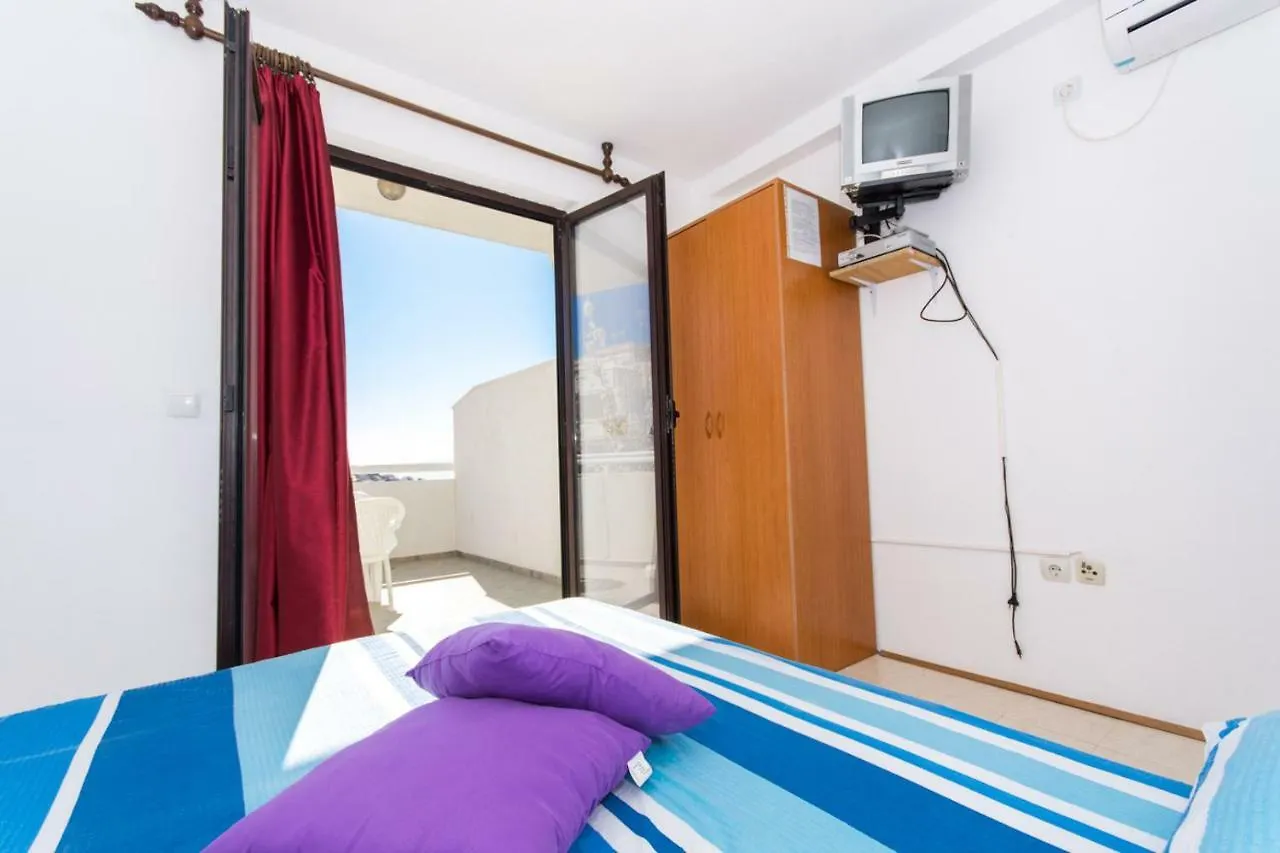 Villa Nataly 트로기르 아파트